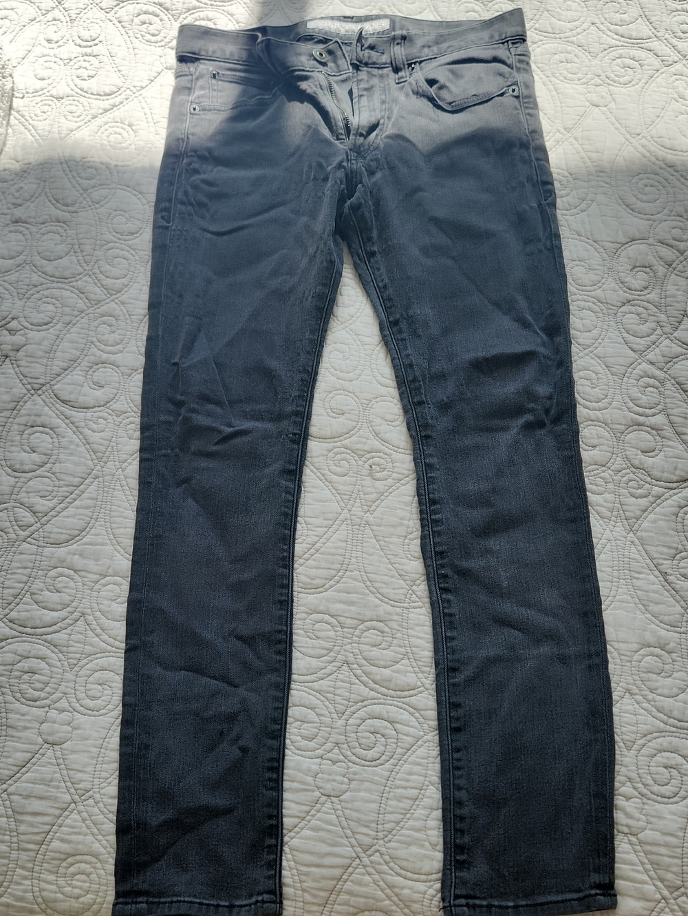 Men's Express Alec Skinny Fit Jeans in Charcoal